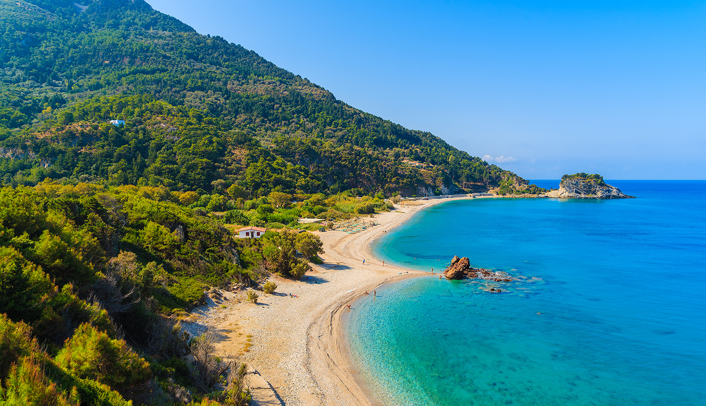 Να το πάρει το… Ποτάμι; Αυτή είναι η ωραιότερη παραλία της Σάμου!