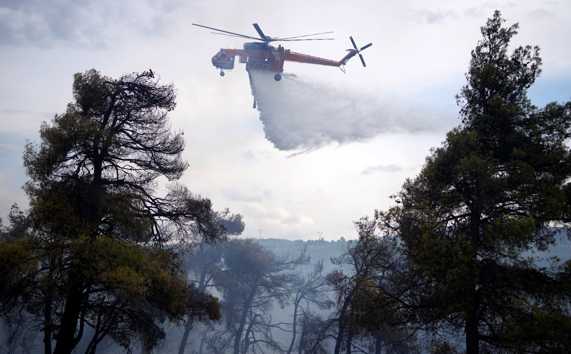 Εξαιρετικά κρίσιμες οι επόμενες ημέρες για την εκδήλωση μεγάλων πυρκαγιών – Iστορικό ρεκόρ θερμοκρασιών τον Ιούνιο και τον Ιούλιο