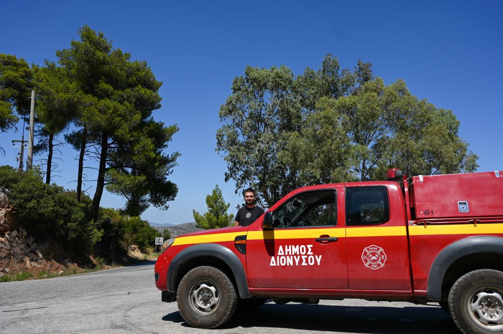 Δήμαρχος Διονύσου για φωτιά: Ο δήμος μας βρίσκεται σε κατάσταση εκτάκτου ανάγκης – Οι πολίτες να ακολουθούν πιστά τις οδηγίες