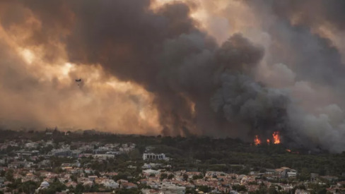 Πυρκαγιές – Καπνός: SOS για τους κινδύνους έκθεσης σε αιωρούμενα σωματίδια