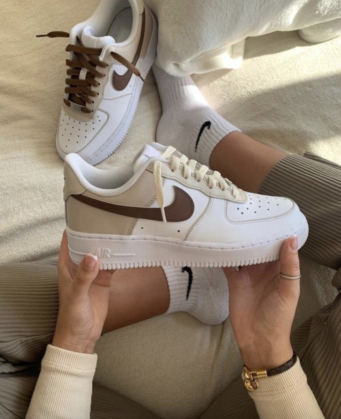 nike air force 1 kafe mpez