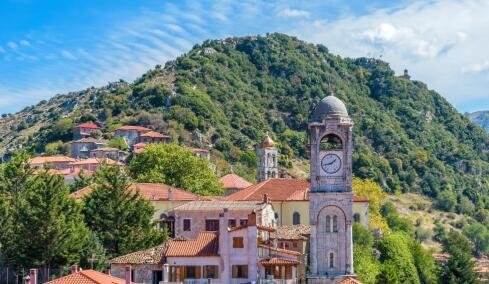 5 δροσεροί προορισμοί στην Ελλάδα για διακοπές