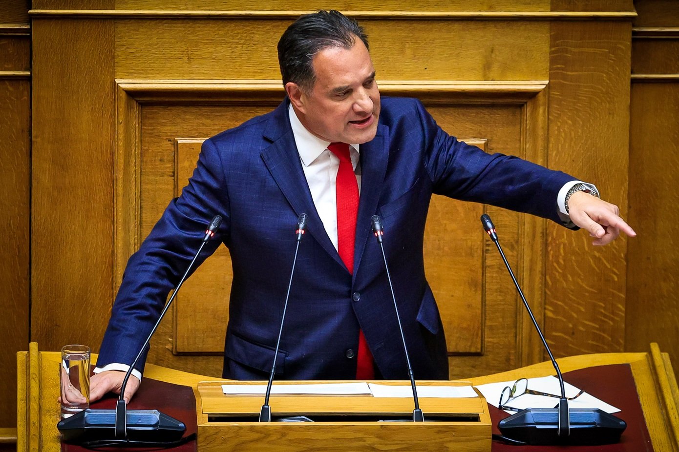 Γεωργιάδης: Υπερασπίζεται το ΕΣΥ με παράδειγμα το γερμανικό σύστημα Υγείας – «Αυτό που θεωρούμε αυτονόητο, αλλού δεν υπάρχει»