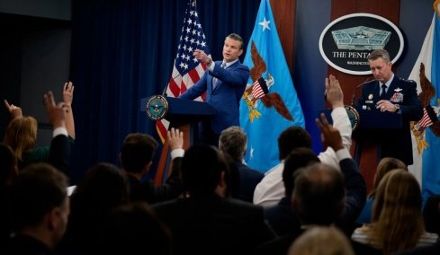 Το υπουργείο Άμυνας των ΗΠΑ επιβάλλει περιοριστικά μέτρα για τον Τύπο - Αντιδράσεις από διεθνή ΜΜΕ