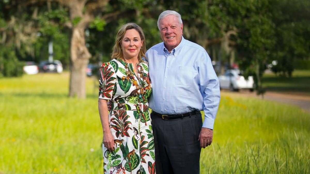 Ζευγάρι δισεκατομμυριούχων δωρίζει την αμύθητη περιουσία του - Τι αφήνουν στους απογόνους τους 2 richardkinder xrm 1200x674 1