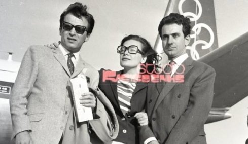 Τζένη Καρέζη: Το αδημοσίευτο στιγμιότυπο από το 1966 στο αεροδρόμιο του Ελληνικού  