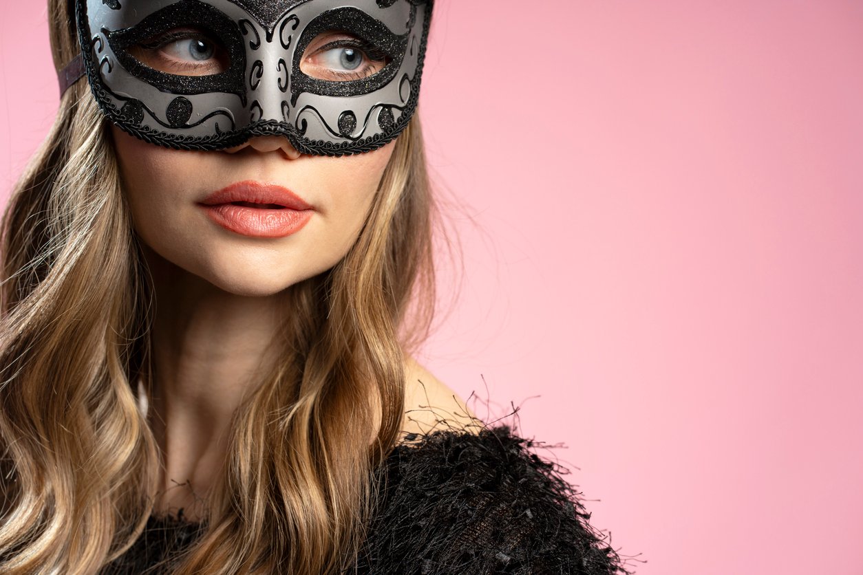 Απόκριες:-Οι-κρυφοί-κίνδυνοι-που-κρύβουν-για-τα-μάτια-και-πώς-να-προστατευθείτε