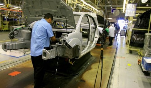 Τι συνέβη στον εργαζόμενο της Ford που την... είπε στον Τράμπ