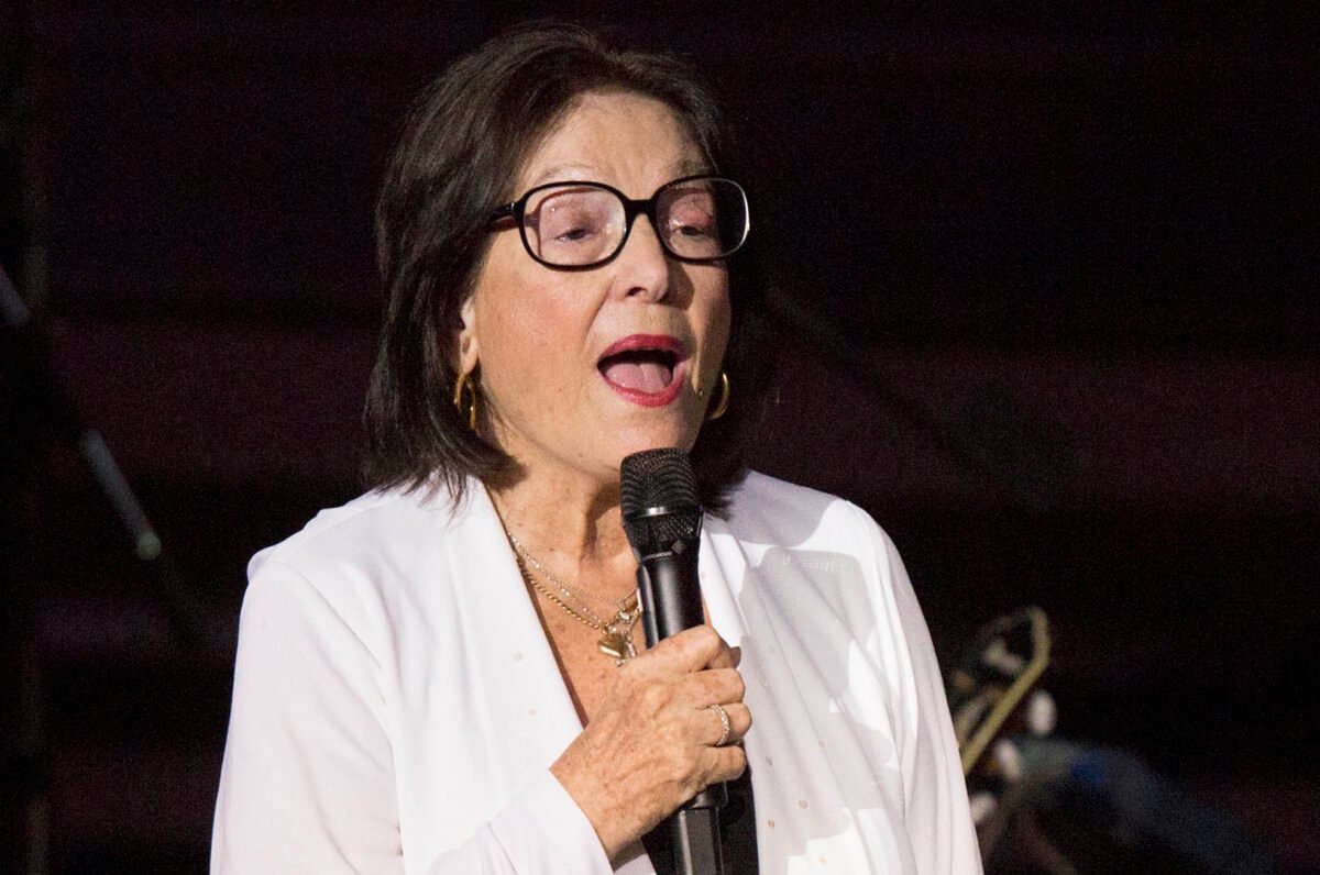 Νάνα Μούσχουρη