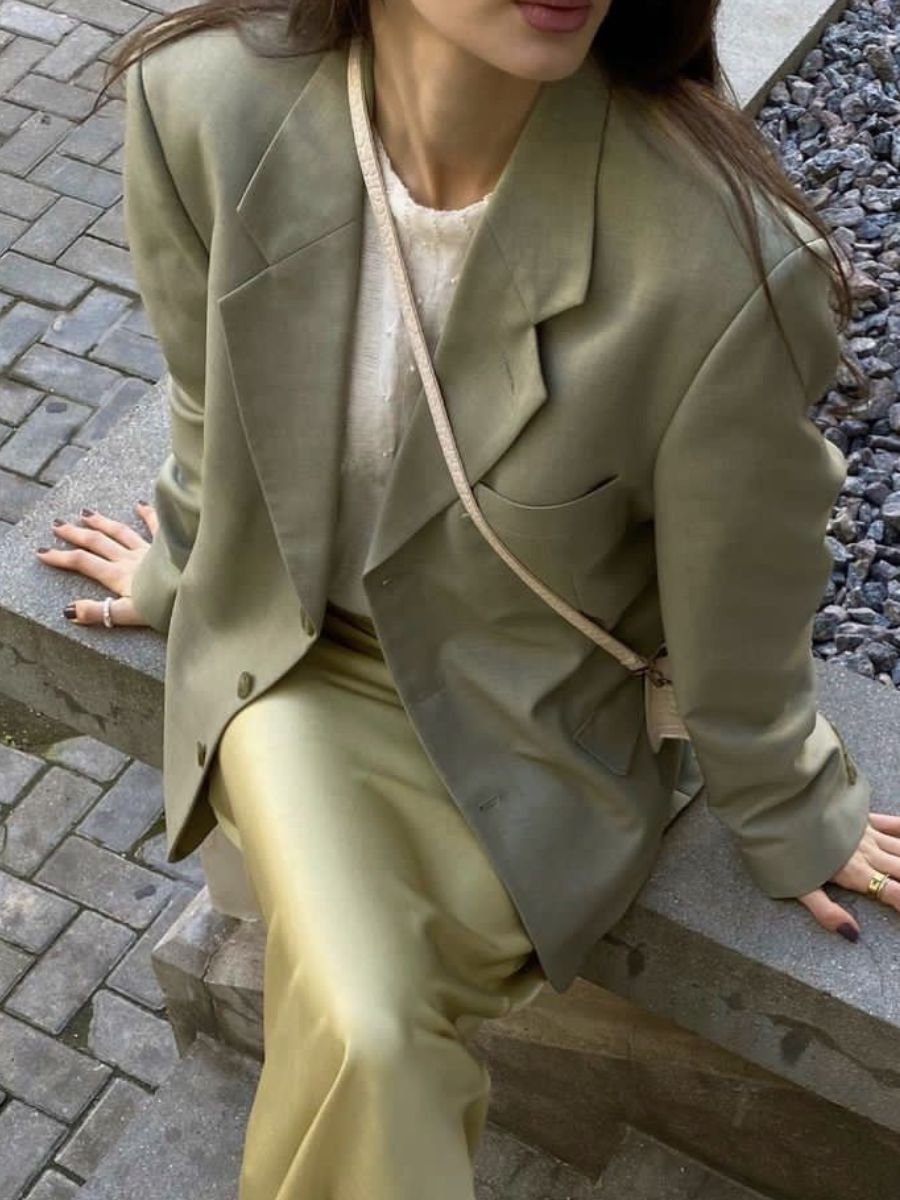 prasino sakaki saten fousta