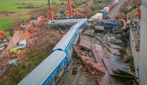 Ακυρώθηκαν τρεις εκταφές θυμάτων των Τεμπών: Εξώδικο από την οικογένεια Ψαρόπουλου, Καρυστιανού για να εξεταστούν τα δείγματα στο εξωτερικό