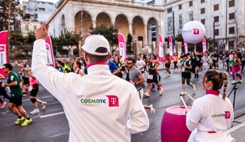 Η μεγάλη γιορτή του Ημιμαραθωνίου στο κέντρο της Αθήνας