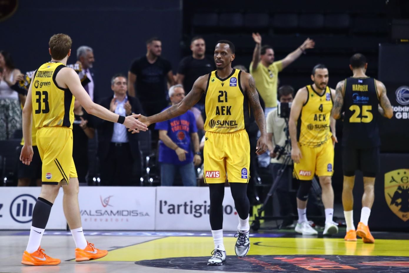 Basket League: Στα ημιτελικά η ΑΕΚ, 102-99 τον Άρη και παίζει με τον Ολυμπιακό