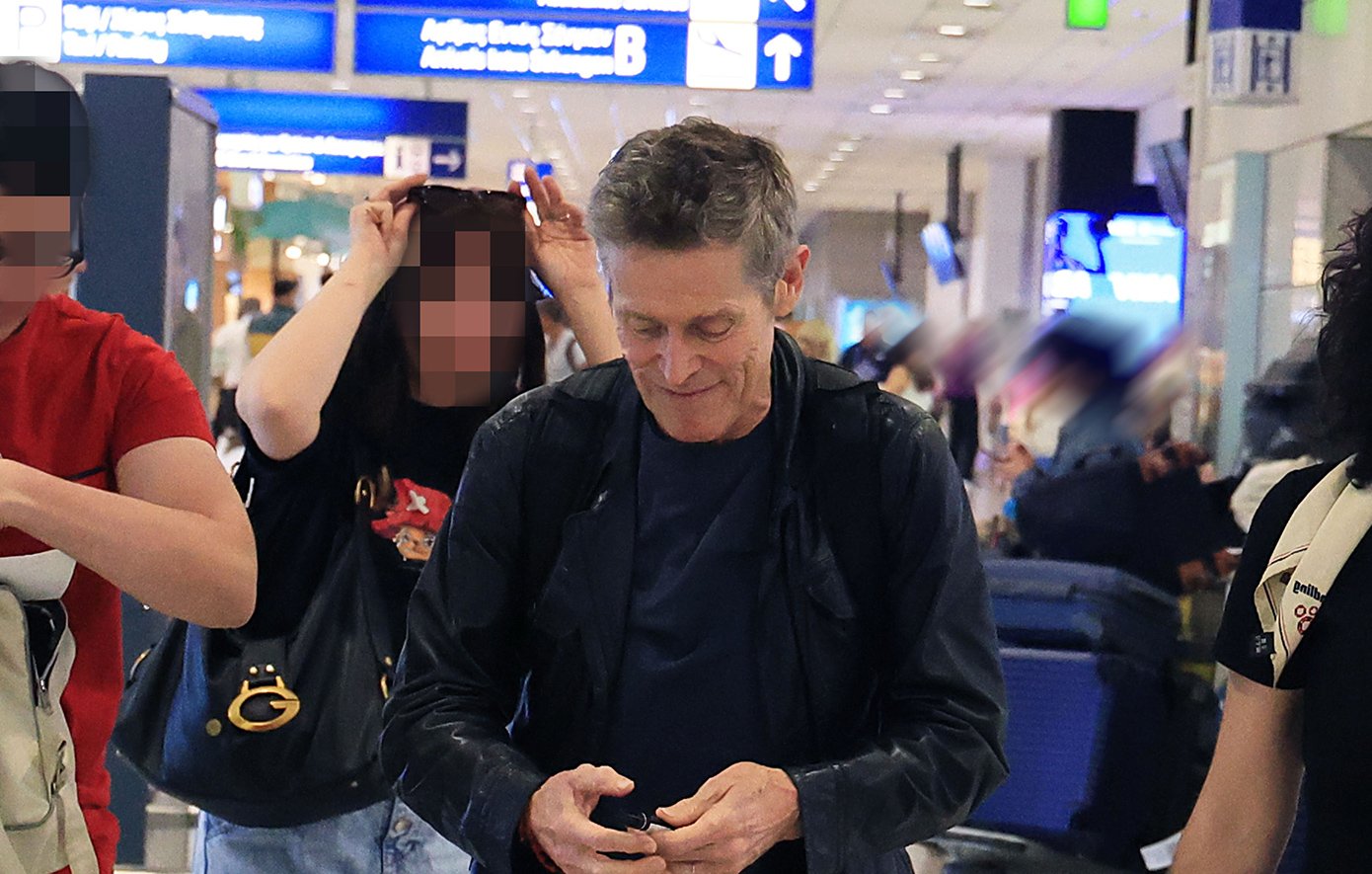 Ελ. Βενιζέλος.Άφιξη Willem Dafoe