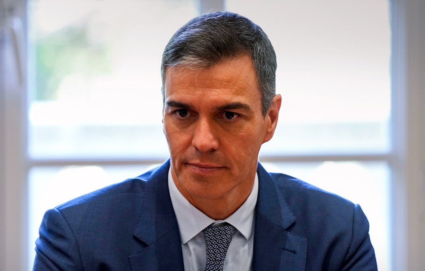 Τεχνικό απρόοπτο ανάγκασε το αεροσκάφος του Σάντσεθ να κάνει κατεπείγουσα προσγείωση στην πρωτεύουσα της Τουρκίας