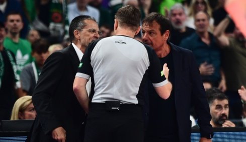 Euroleague: Τι προκάλεσε τη λογομαχία των Άταμαν και Μαρτίνεθ και αποβλήθηκαν στο Game 3 του Παναθηναϊκού με τη Βαλένθια 