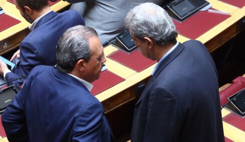 Η επόμενη μέρα στον ΣΥΡΙΖΑ μετά τη διαγραφή Πολάκη: Η «κίτρινη κάρτα», η Επιτροπή Δεοντολογίας και το κόμμα Τσίπρα  