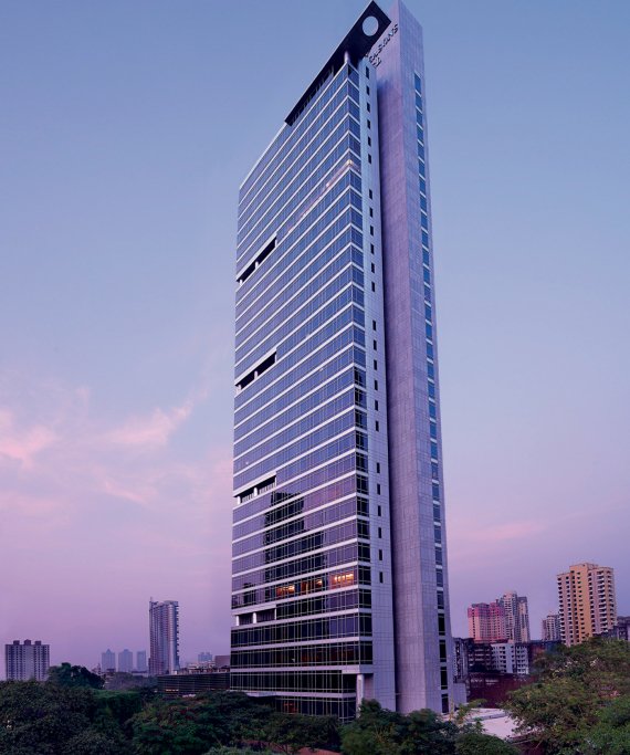 Four Seasons Hotel Mumbai: Fine living στη γη των μαχαραγιάδων