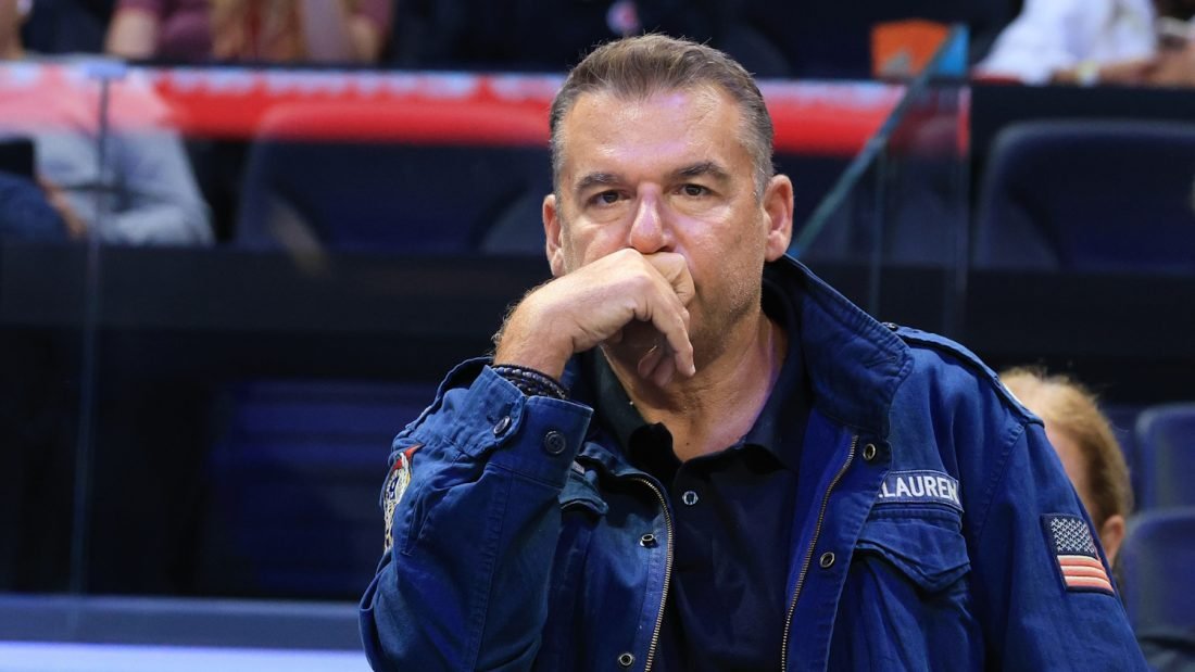 Ο Γιώργος Λιάγκας σε αιχμηρή ανάρτηση: «Μαζί μου ασχολείσαι πόσο μαλ… είσαι»
