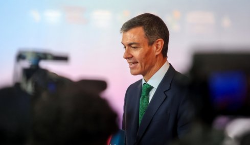 Σκάνδαλα διαφθοράς, δικαστικές έρευνες, εκλογικές ήττες: Πολιτικός «καύσωνας» στην Ισπανία απειλεί να κάψει τον Πέδρο Σάντσεθ  