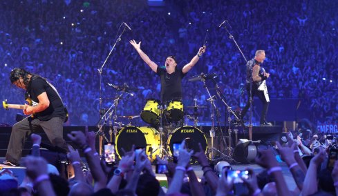 Οι Metallica στο ΟΑΚΑ: Τα ντεσιμπέλ, ο σεισμός του Enter Sandman και το sold out των 70.000 θεατών  