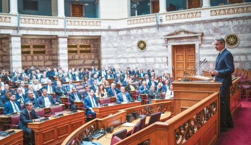 Στο μυαλό του Μητσοτάκη η εκλογική ετοιμότητα: Το σενάριο για κάλπες την 27η Σεπτεμβρίου