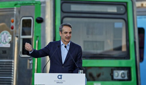 Μητσοτάκης: Αναβαθμίζουμε τις συγκοινωνίες με νέους συρμούς, νέα λεωφορεία και νέες προσλήψεις προσωπικού 