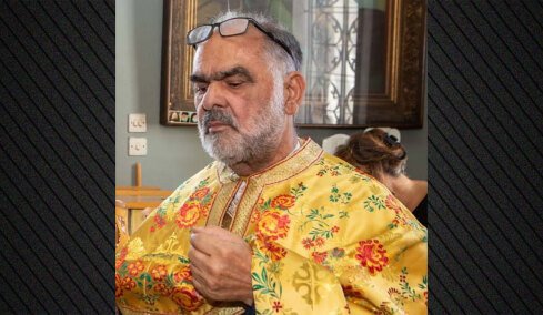 Πέθανε ο παπα-Τσάκαλος, ήταν γνωστός από τις τηλεοπτικές του εμφανίσεις  
