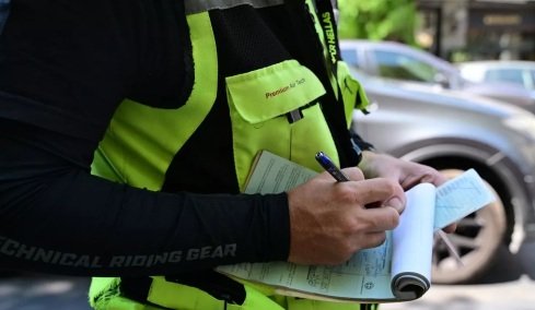 Συνελήφθη οδηγός – Έτρεχε με πάνω από 200 χλμ./ώρα