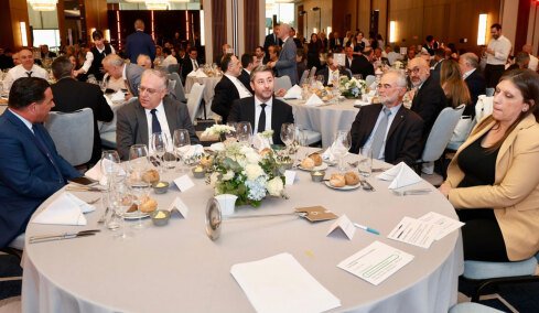 Γεωργιάδης για τη φωτογραφία με Ανδρουλάκη - Κωνσταντοπούλου: Δεν ανταλλάξαμε κουβέντα, μεταξύ τους ήταν πολύ θερμοί