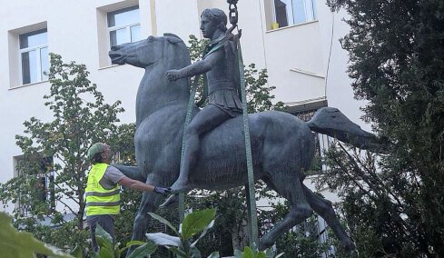  «Ελληνική ντροπή»: Προκλητικό τουρκικό δημοσίευμα μετά την τοποθέτηση αγάλματος του Μεγάλου Αλεξάνδρου σε τέμενος στη Δράμα