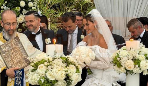 Γάμος υπερπαραγωγή στο Λαγονήσι για τον Χρήστο Αποστολόπουλο και την Έβινα Τσακίρη, δείτε βίντεο από το γλέντι