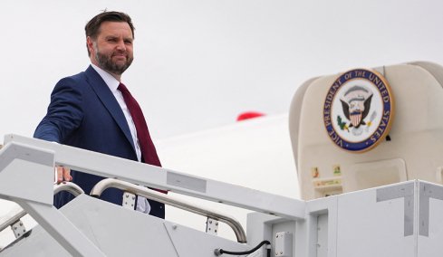 Αναταράξεις με το καλημέρα της συμφωνίας ΗΠΑ-Ιράν: Οι Ιρανοί δεν πάνε Γενεύη λόγω Λιβάνου, την τελευταία στιγμή ανέβαλε το ταξίδι του και ο Βανς