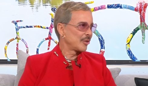 Λάκης Γαβαλάς για την προσωπική του ζωή: Ο έρωτας σε έναν άνθρωπο μεσήλικα 75 χρόνων τι ρόλο μπορεί να παίξει;