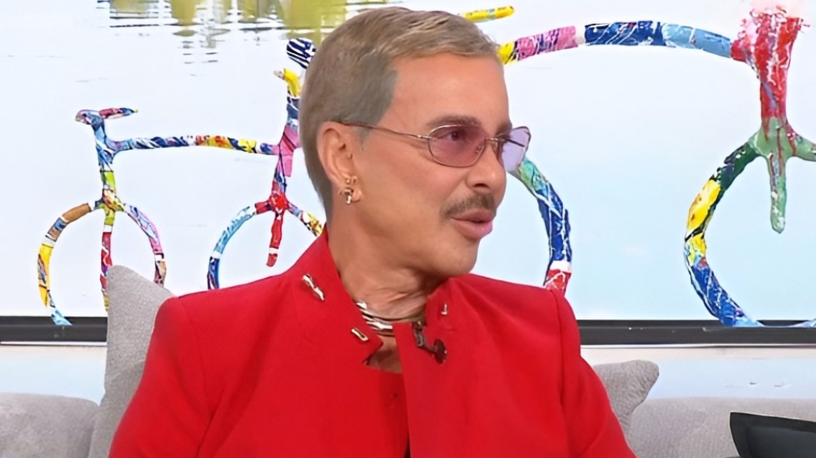 Λάκης Γαβαλάς για την προσωπική του ζωή: Ο έρωτας σε έναν άνθρωπο μεσήλικα 75 χρόνων τι ρόλο μπορεί να παίξει;