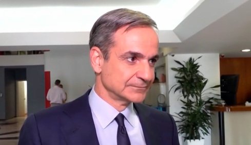Κυριάκος Μητσοτάκης: Την άνοιξη, με φουτεράκι οι εκλογές - Η αναφορά στον γάμο του γιου του και η πρόβλεψη για το Μουντιάλ  