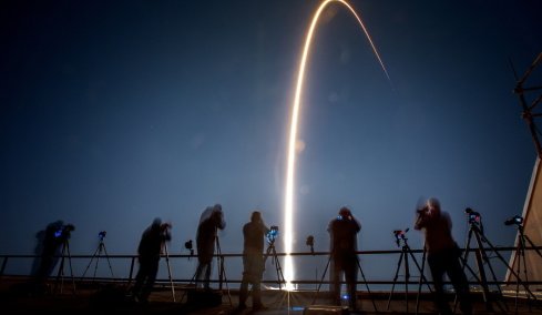 Πρώην υπάλληλος της SpaceX έφτασε από τα 28 δολάρια την ώρα στο να γίνει εκατομμυριούχος  