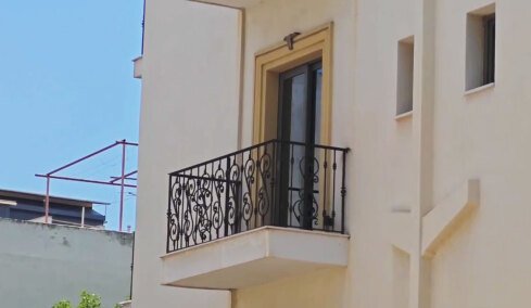 Χαλάνδρι: Εγκεφαλικά νεκρός ο 17χρονος Βρετανός που έπεσε από μπαλκόνι ξενοδοχείου μετά από κατανάλωση αλκοόλ