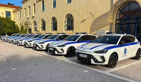 Τα 300 άλογα δεν έφτασαν στους Έλληνες αστυνομικούς στην καταδίωξη της χρονιάς