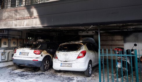 Σαρώνουν κάμερες και ευρήματα για την επίθεση με γκαζάκια στη Θεσσαλονίκη με θύμα την Βάγια Νέστορα,  ομόθυμη καταδίκη για την τρομοκρατική ενέργεια