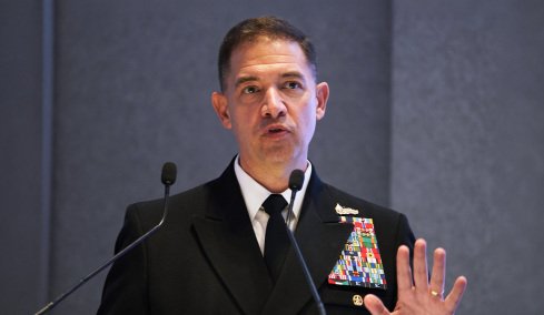 Axios: Ο διοικητής της CENTCOM είπε «ως εδώ» με τους βομβαρδισμούς στα Στενά του Ορμούζ, πώς έπεισε τον Τραμπ  