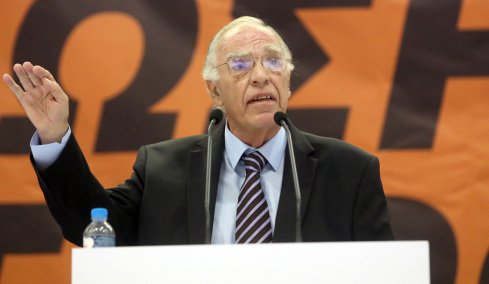 Η γεμάτη ανατροπές ζωή του Βασίλη Λεβέντη: Γεννήθηκε στα Ταμπούρια, ήθελε να γίνει τραγουδιστής, μπήκε στη Βουλή, έγινε καναλάρχης