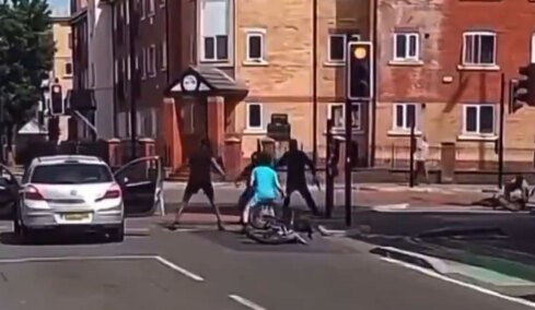 manchester_machetes_hor