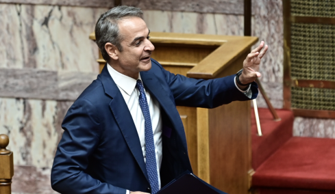 Αποχώρησε ο Μητσοτάκης όταν ανέβηκε η Ζωή Κωνσταντοπούλου: Με αυτή τη συμπεριφορά, κυρία μου, δεν θα καθίσω να σας ακούσω