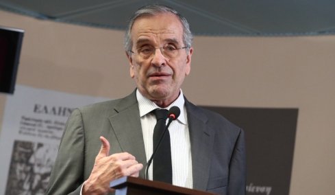 Ο Σαμαράς άρχισε τα TikTok με συνομιλητή το γραφείο Τύπου του - Επίθεση στη Ντόρα, τι λέει για τον... Εδεσσαϊκό   
