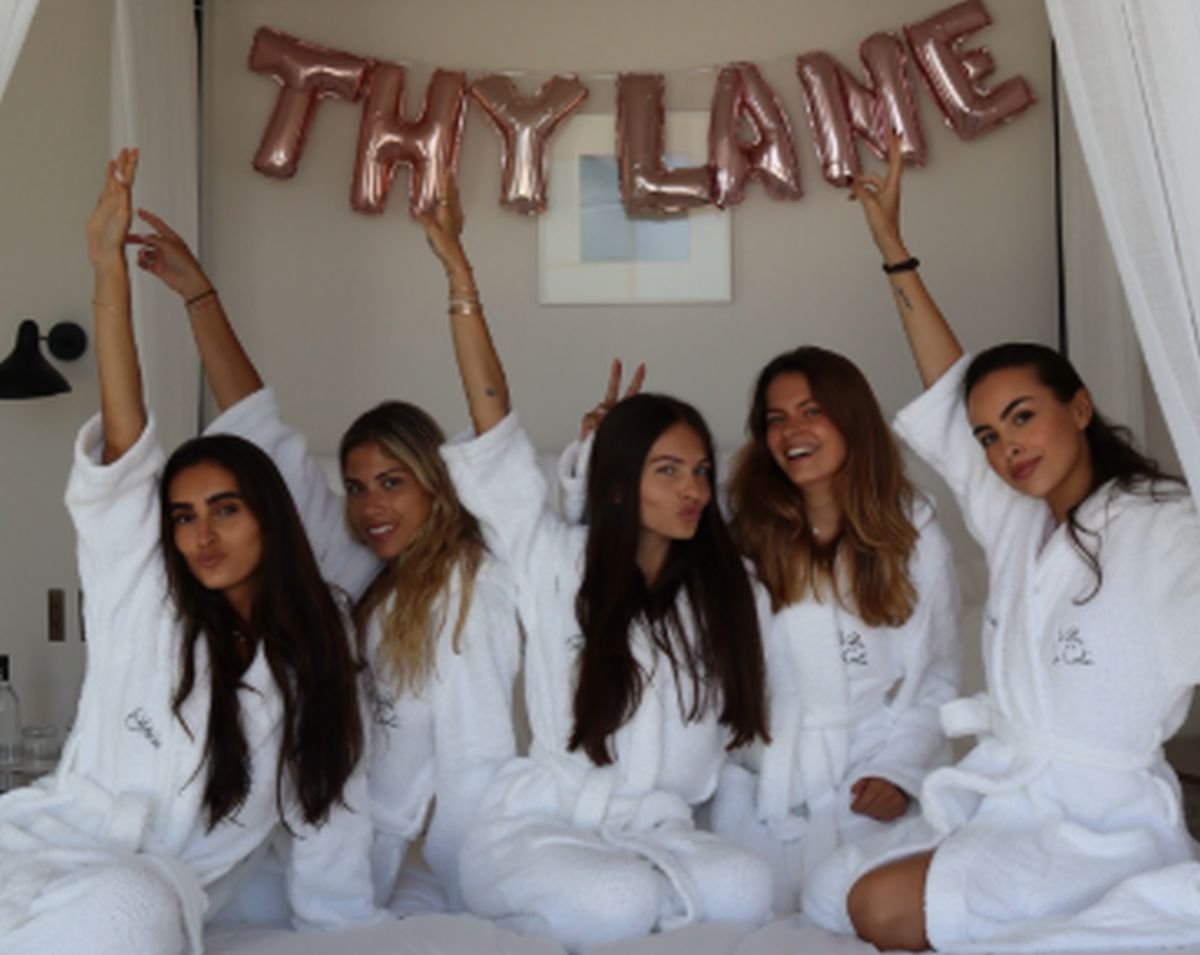 Η Thylane Blondeau με τις φίλες της