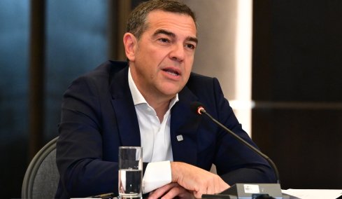 Τσίπρας στο POLITICO: Η Ελλάδα πρέπει να ψυχράνει τη σχέση της με το MAGA