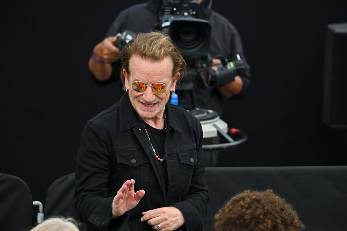 U2