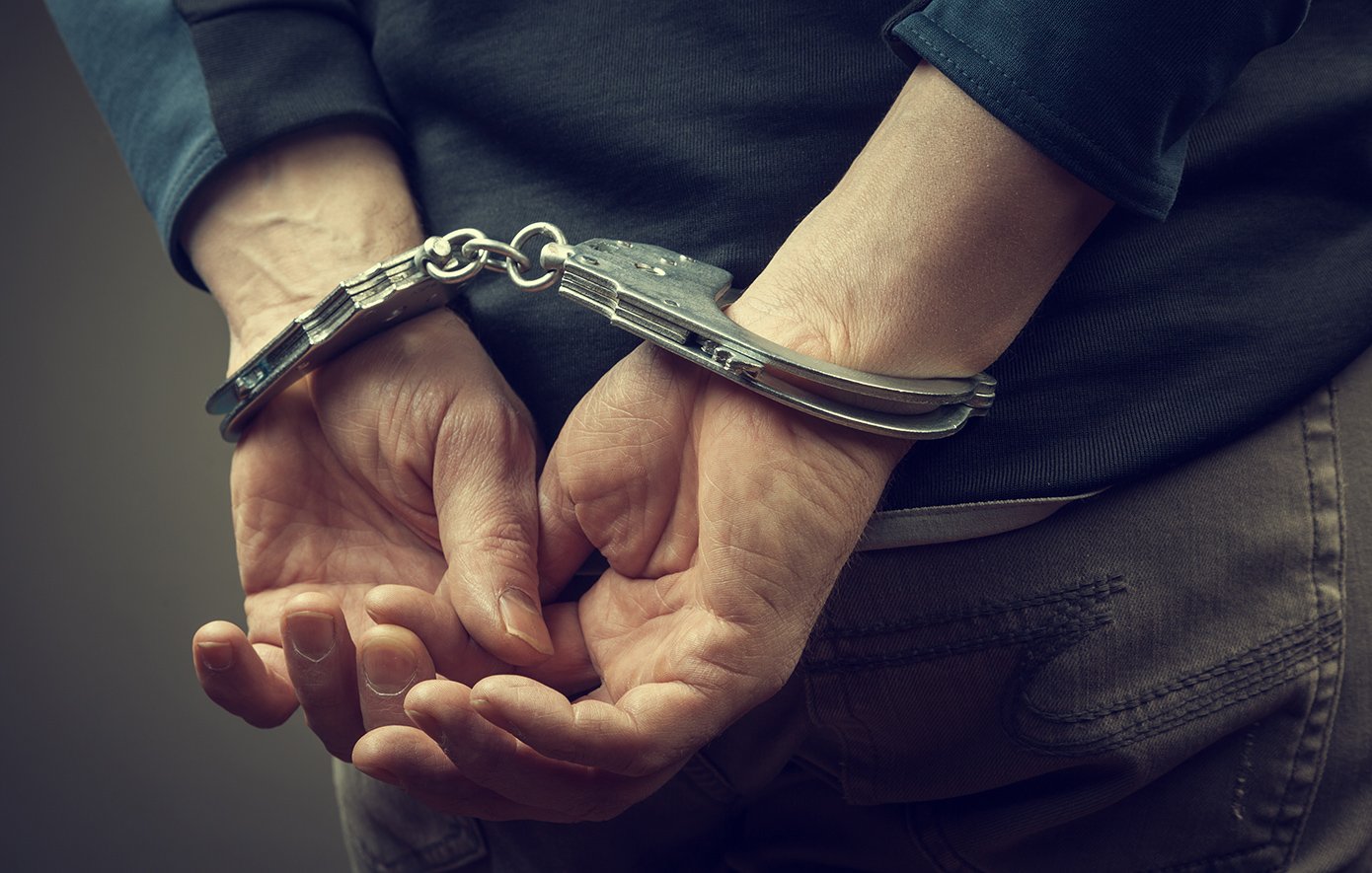 Χειροπέδες σε 32χρονο που έβγαλε φωτογραφία 22χρονη σε κατάστημα της Θεσσαλονίκης