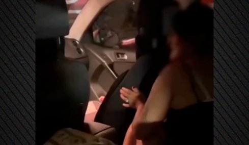 Παράνομο ζευγάρι έγινε viral στην Τουρκία αφού τους έπιασαν σε... στενές επαφές σε πάρκινγκ εμπορικού κέντρου, δείτε βίντεο